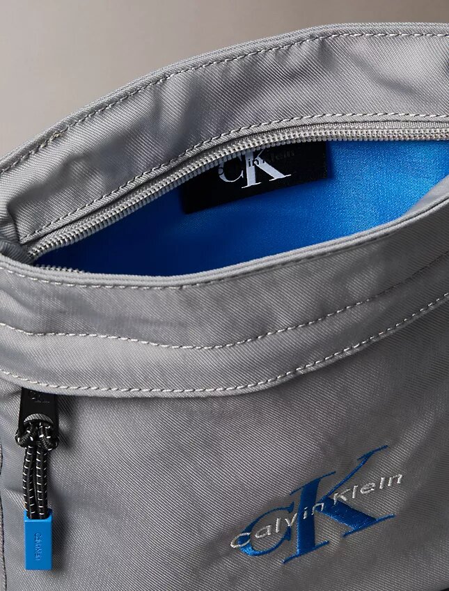Sac plat Monologo en nylon Sac plat Monologo en nylon