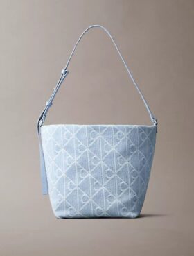 Sac seau en Denim avec logo emblématique sur toute la surface