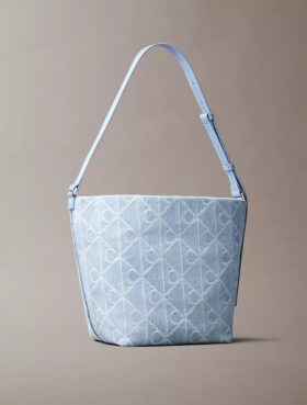 Sac seau en Denim avec logo emblématique sur toute la surface