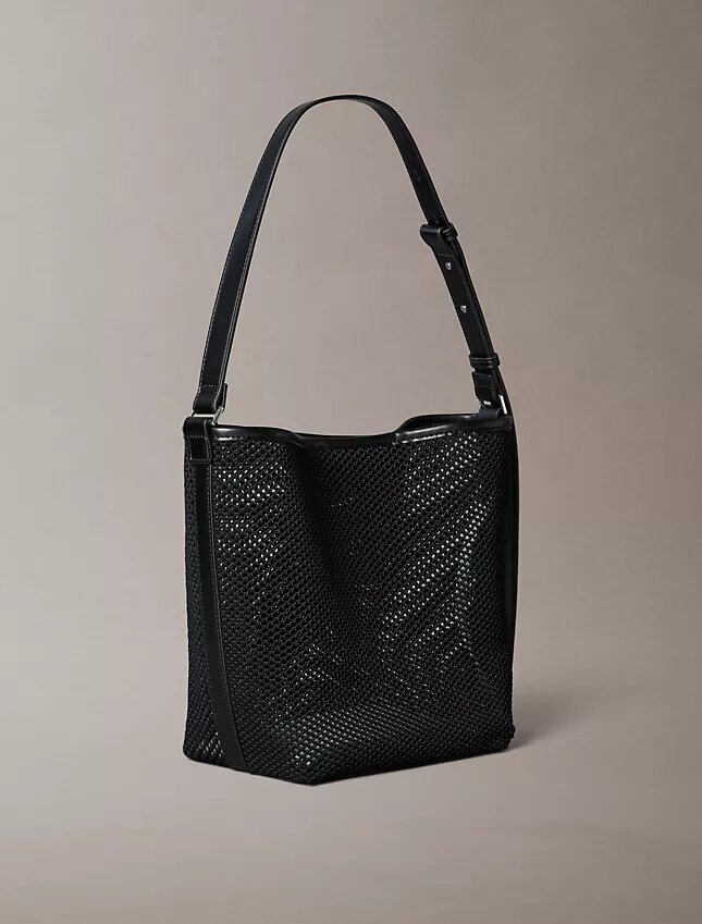 Sac seau en maille avec emblème Sac seau en maille avec emblème
