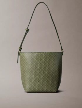 Sac seau à logo emblématique sur toute la surface avec pochette
