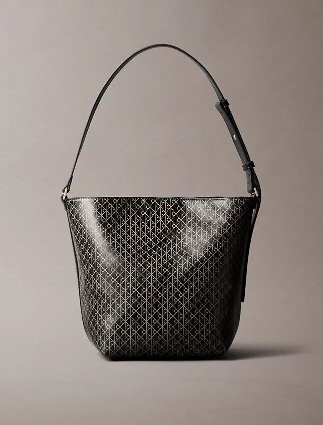 Sac seau à logo emblématique sur toute la surface avec pochette Sac seau à logo emblématique sur toute la surface avec pochette