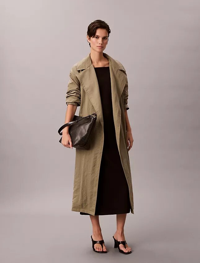 Sac seau à logo emblématique sur toute la surface avec pochette Sac seau à logo emblématique sur toute la surface avec pochette