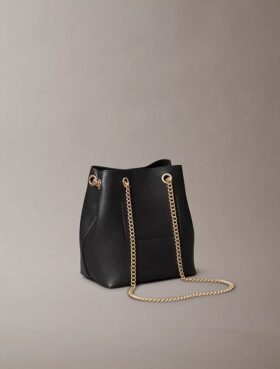 Sac seau minimaliste à Monogram