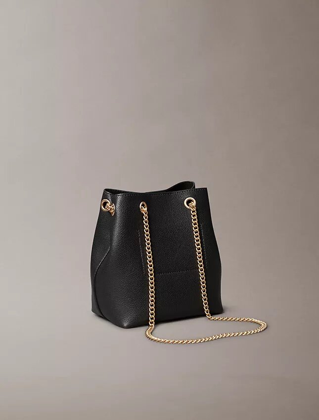 Sac seau minimaliste à Monogram Sac seau minimaliste à Monogram