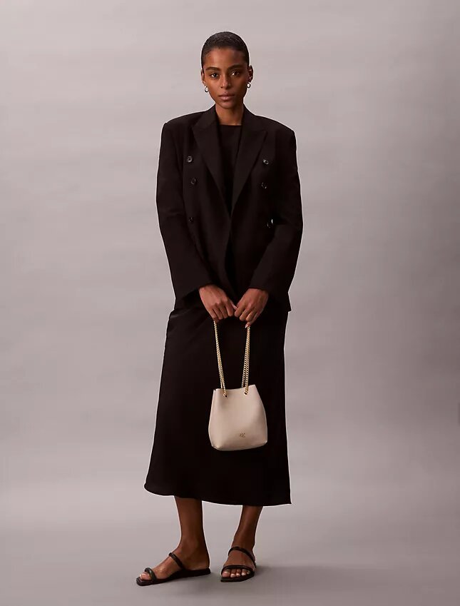 Sac seau minimaliste à Monogram Sac seau minimaliste à Monogram
