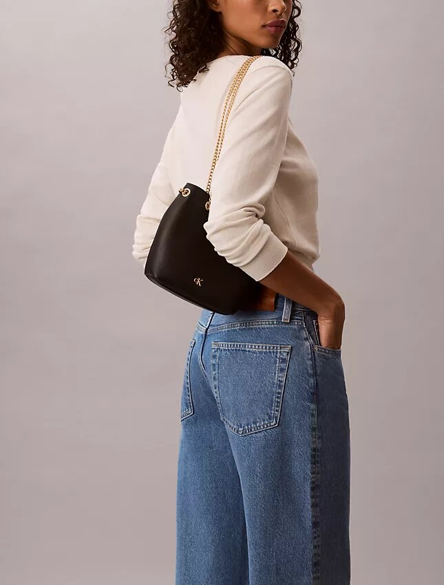 Sac seau minimaliste à Monogram Sac seau minimaliste à Monogram