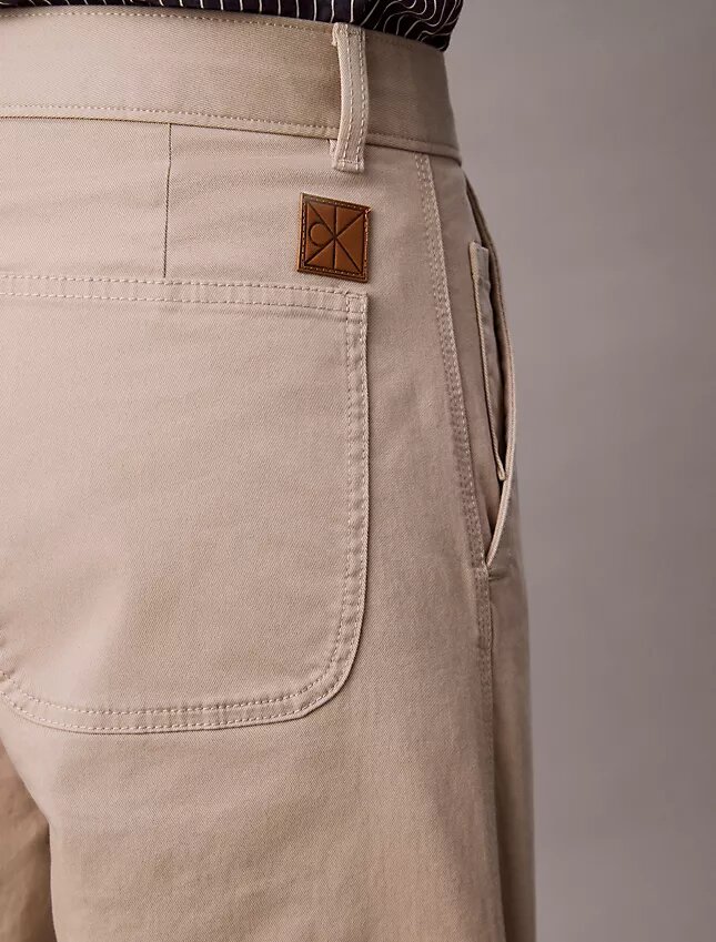 Short chino ample style années 90 Short chino ample style années 90