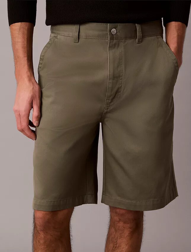 Short chino ample style années 90 Short chino ample style années 90
