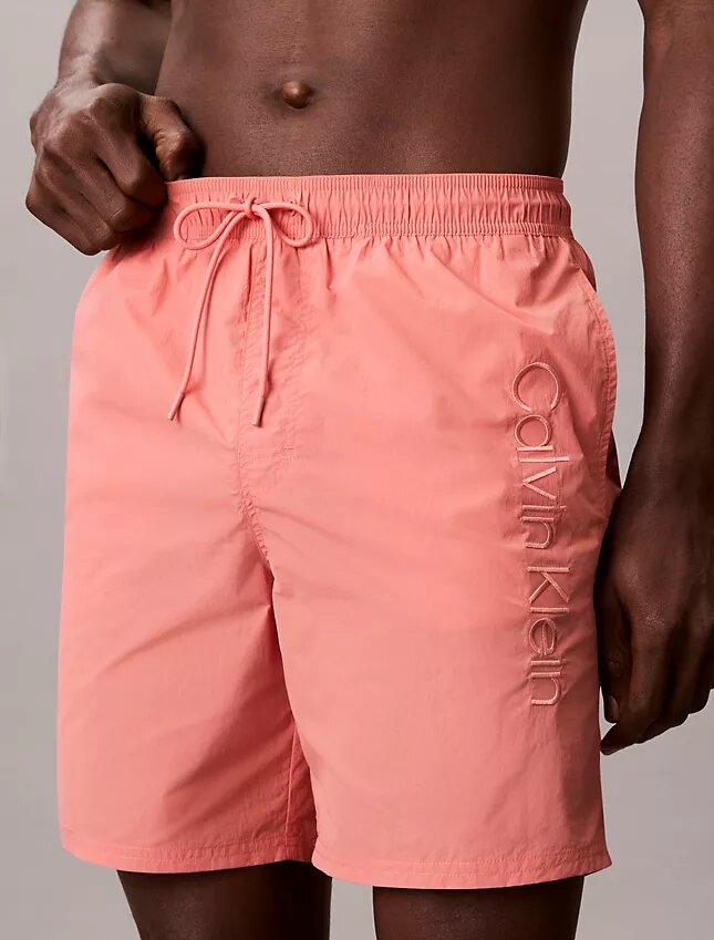 Short de bain avec logo graphique Short de bain avec logo graphique