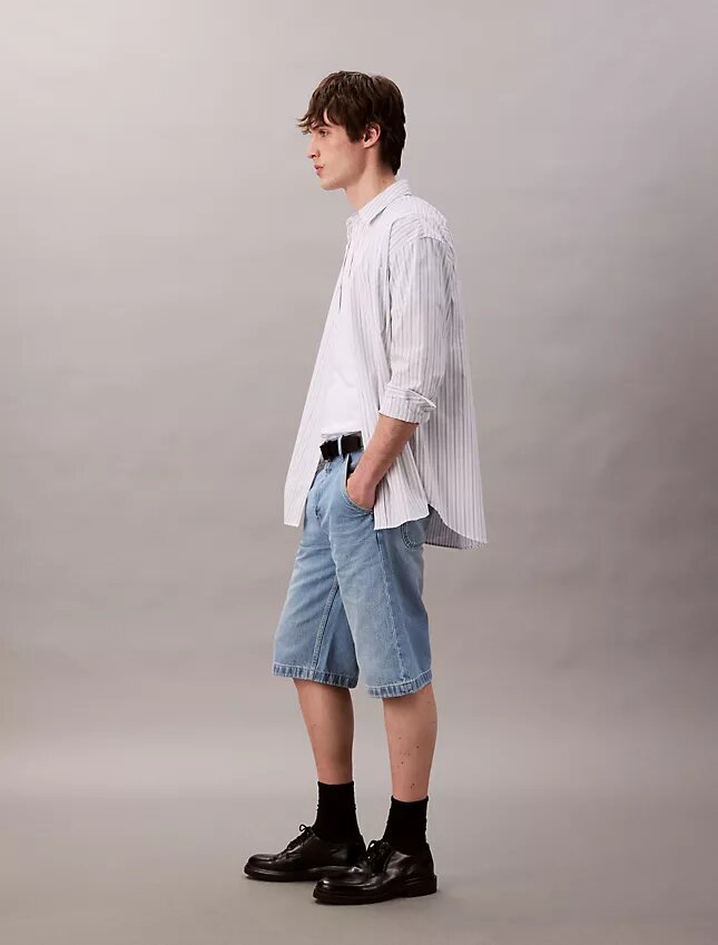 Short de charpentier en denim style années 90 Short de charpentier en denim style années 90