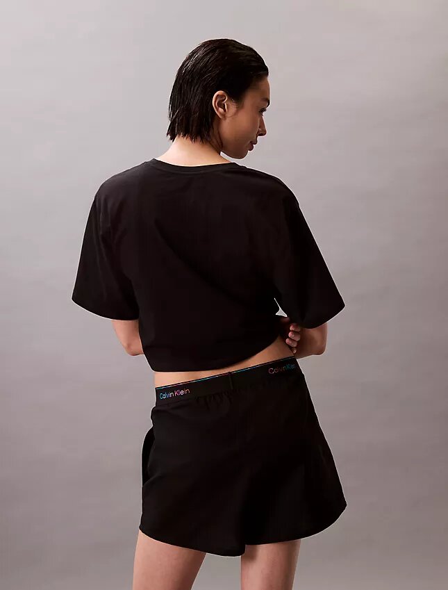 Short de nuit en popeline avec logo Pride Short de nuit en popeline avec logo Pride