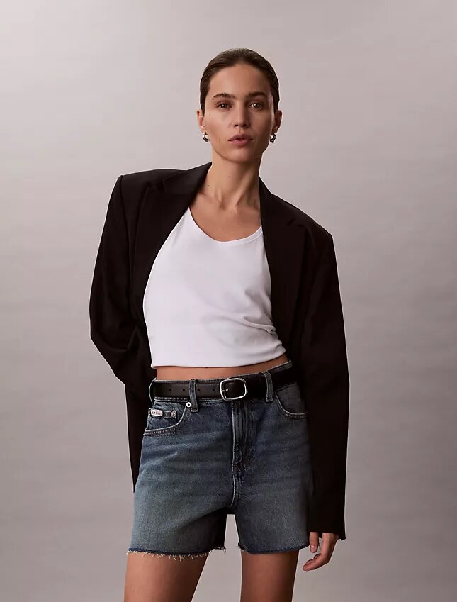 Short en denim mi-long à taille haute Short en denim mi-long à taille haute