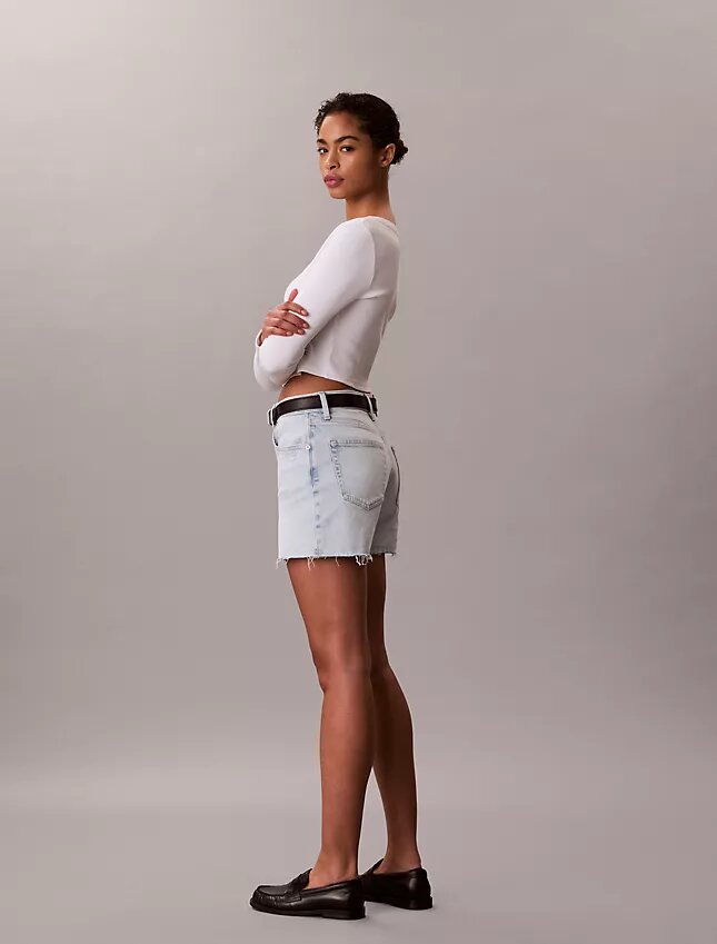 Short en denim mi-long à taille haute Short en denim mi-long à taille haute