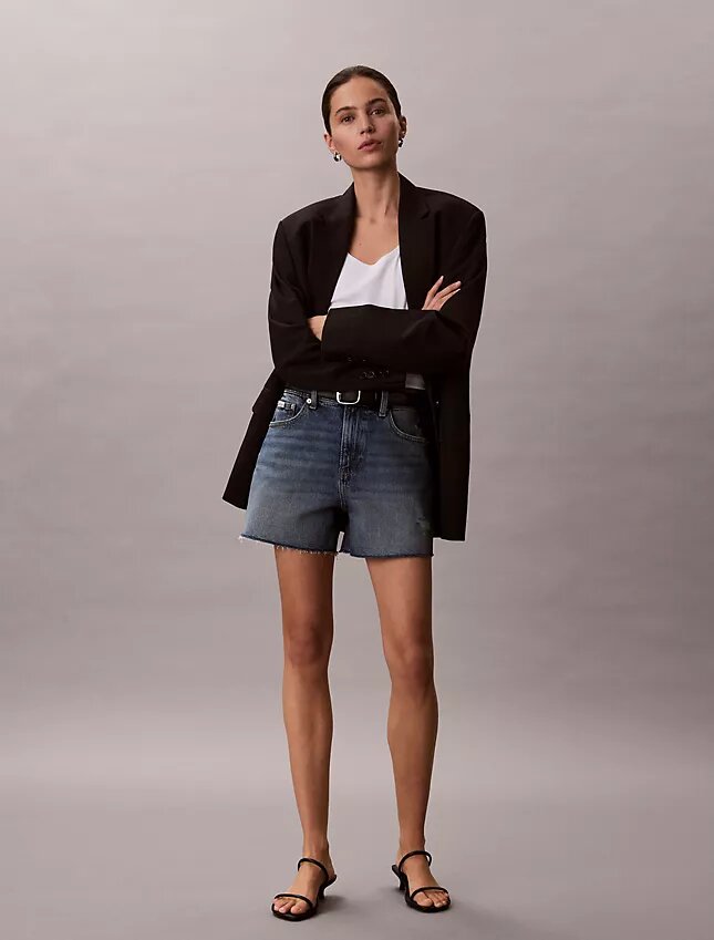 Short en denim mi-long à taille haute Short en denim mi-long à taille haute