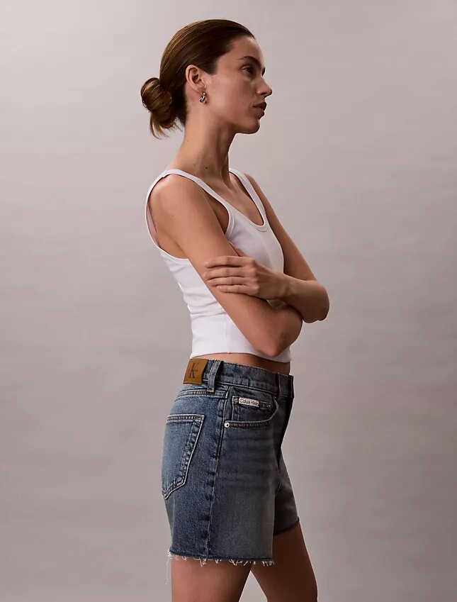 Short en denim mi-long à taille haute Short en denim mi-long à taille haute