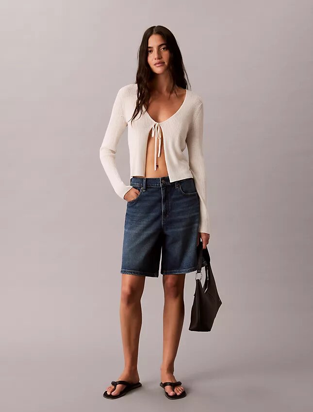 Short en denim évasé à ourlet roulé Short en denim évasé à ourlet roulé