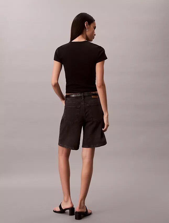 Short en denim évasé à ourlet roulé Short en denim évasé à ourlet roulé