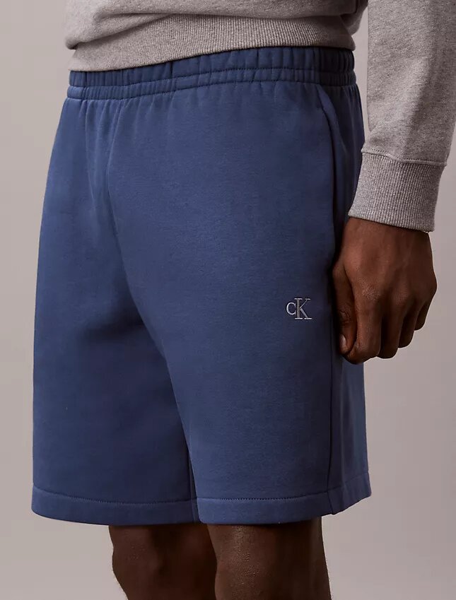 Short en molleton avec logo d’archive Short en molleton avec logo d’archive