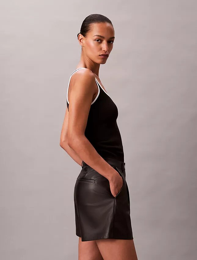 Short en simili cuir Short en simili cuir