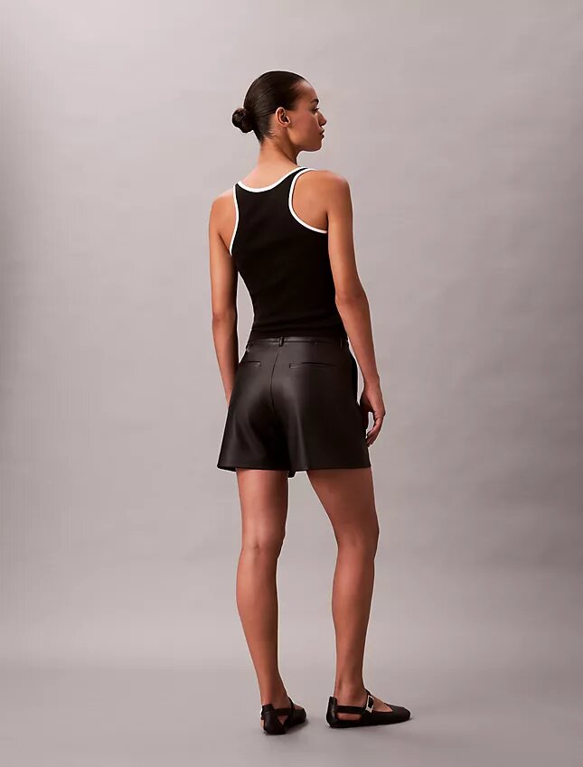 Short en simili cuir Short en simili cuir