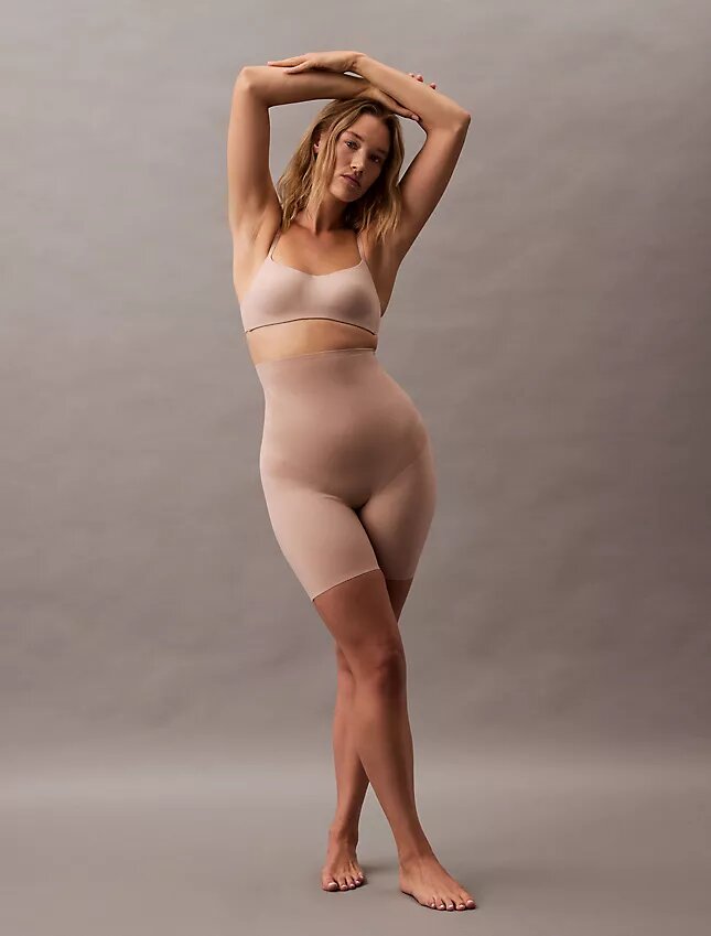 Short extensible qui ne glisse pas Short extensible qui ne glisse pas