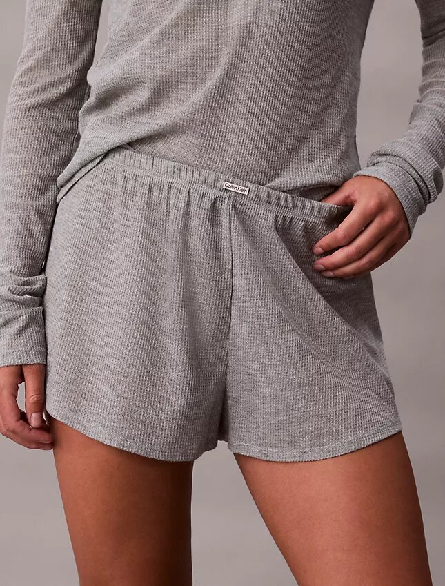Short sans fermeture à glissière en tissu gaufré léger Short sans fermeture à glissière en tissu gaufré léger