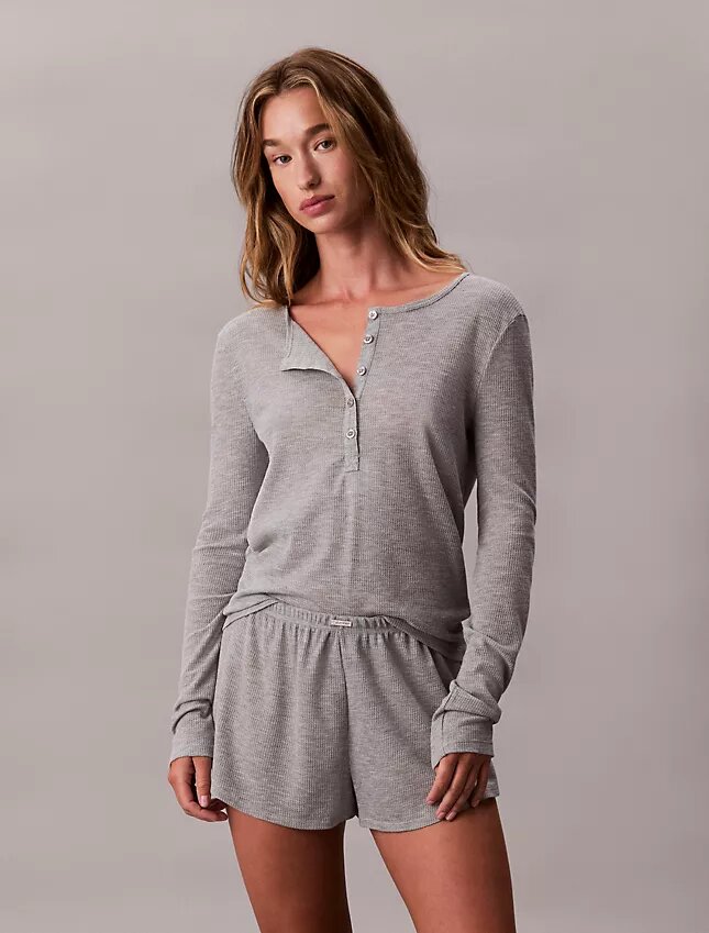 Short sans fermeture à glissière en tissu gaufré léger Short sans fermeture à glissière en tissu gaufré léger