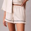 Short satiné brillant Short satiné brillant