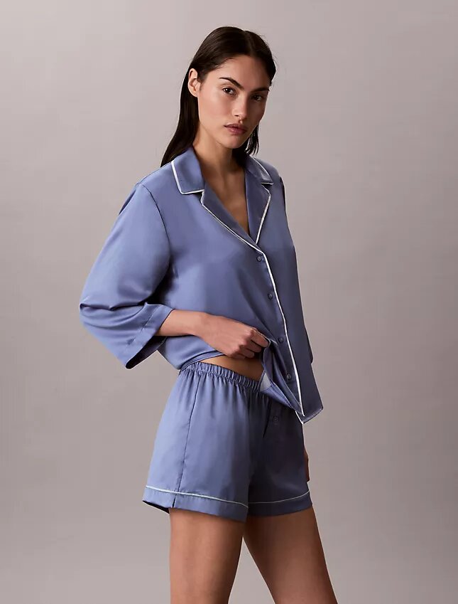 Short satiné brillant Short satiné brillant