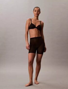 Shorty minimaliste en maille à dos nu