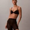 Shorty minimaliste en maille à dos nu