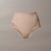 Slip en dentelle extensible sensuelle