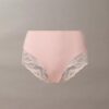 Slip en dentelle extensible sensuelle