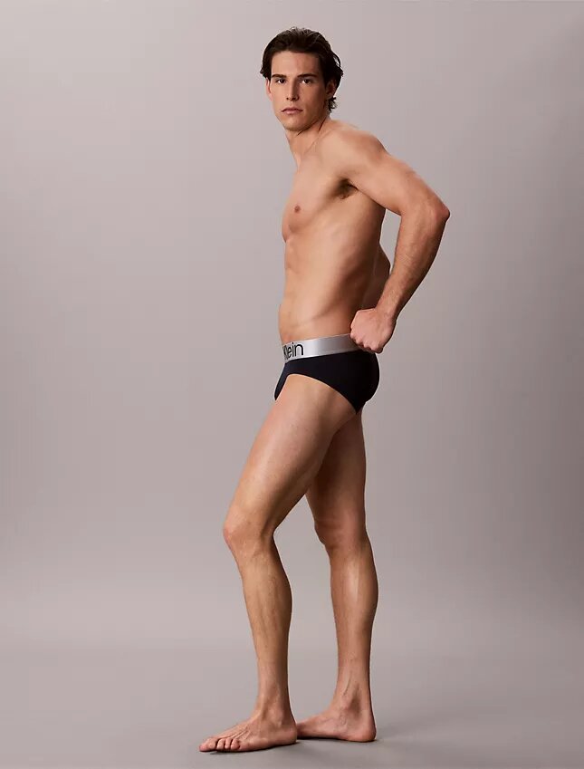 Slip taille basse en microfibre extensible Slip taille basse en microfibre extensible