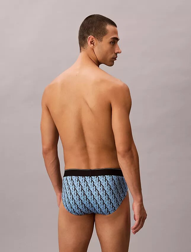Slip taille basse en microfibre extensible avec motif Monogram Slip taille basse en microfibre extensible avec motif Monogram