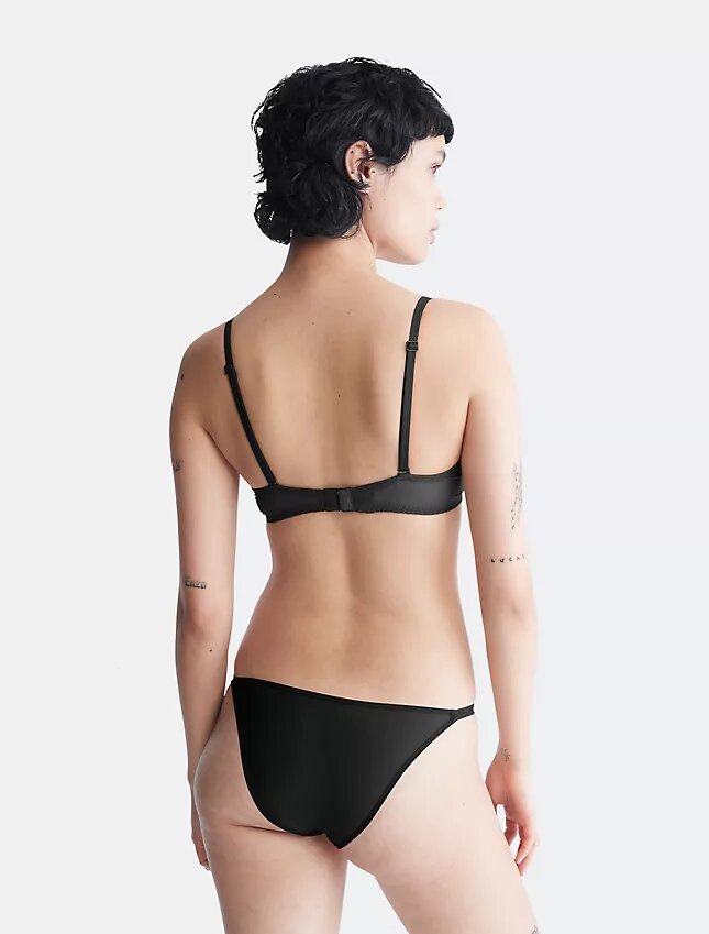 Soutien-gorge demi-bonnet en Sheer Marquisette légèrement doublé Soutien-gorge demi-bonnet en Sheer Marquisette légèrement doublé