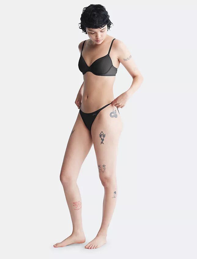 Soutien-gorge demi-bonnet en Sheer Marquisette légèrement doublé Soutien-gorge demi-bonnet en Sheer Marquisette légèrement doublé