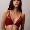 Soutien-gorge plongeant en dentelle florale noire CK Black, légèrement doublé Soutien-gorge plongeant en dentelle florale noire CK Black, légèrement doublé