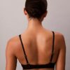 Soutien-gorge plongeant en dentelle géométrique noire légèrement doublé Soutien-gorge plongeant en dentelle géométrique noire légèrement doublé
