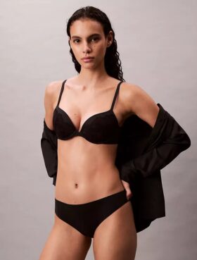 Soutien-gorge plongeant Push-Up en dentelle Perfectly Fit Soutien-gorge plongeant Push-Up en dentelle Perfectly Fit