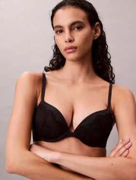 Soutien-gorge plongeant Push-Up en dentelle Perfectly Fit Soutien-gorge plongeant Push-Up en dentelle Perfectly Fit