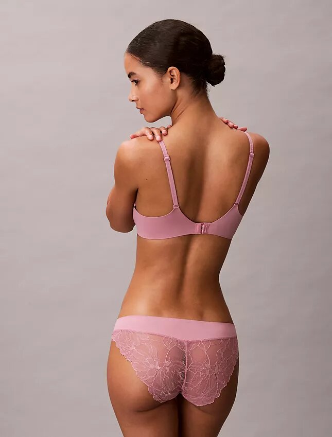 Soutien-gorge plongeant Push-Up en dentelle Perfectly Fit Soutien-gorge plongeant Push-Up en dentelle Perfectly Fit
