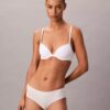 Soutien-gorge plongeant Push-Up parfaitement ajusté Soutien-gorge plongeant Push-Up parfaitement ajusté