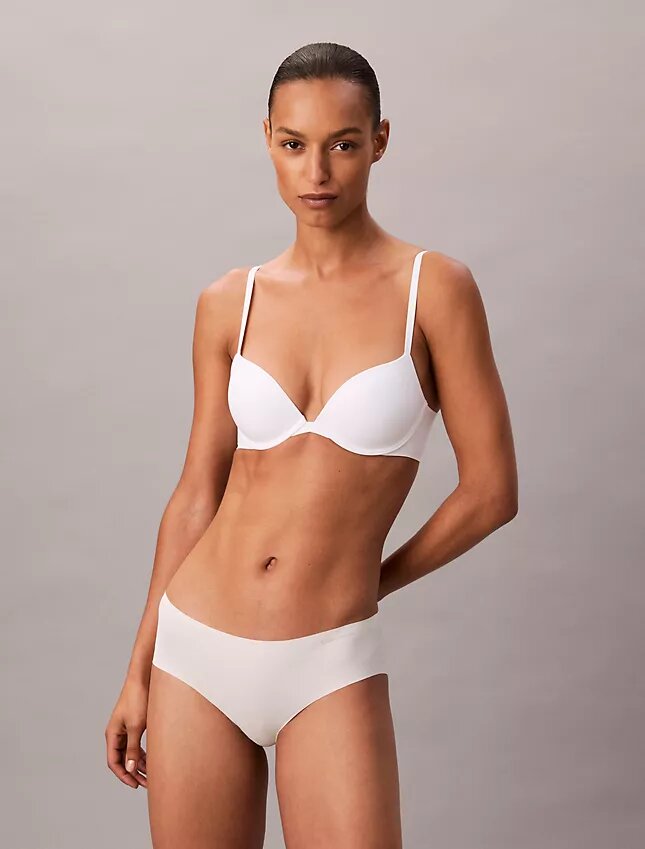 Soutien-gorge plongeant Push-Up parfaitement ajusté Soutien-gorge plongeant Push-Up parfaitement ajusté
