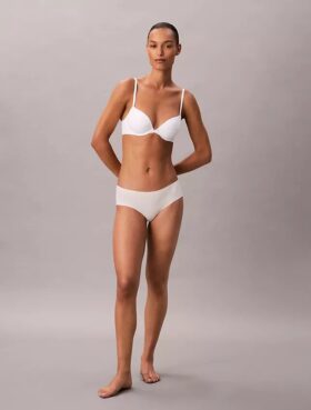 Soutien-gorge plongeant Push-Up parfaitement ajusté Soutien-gorge plongeant Push-Up parfaitement ajusté