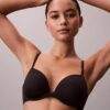 Soutien-gorge plongeant Push-Up parfaitement ajusté Soutien-gorge plongeant Push-Up parfaitement ajusté