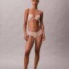 Soutien-gorge plongeant Push-Up parfaitement ajusté Soutien-gorge plongeant Push-Up parfaitement ajusté