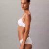 Soutien-gorge plongeant Push-Up parfaitement ajusté Soutien-gorge plongeant Push-Up parfaitement ajusté
