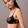 Soutien-gorge plongeant Unlined en dentelle géométrique noire CK Black Soutien-gorge plongeant Unlined en dentelle géométrique noire CK Black